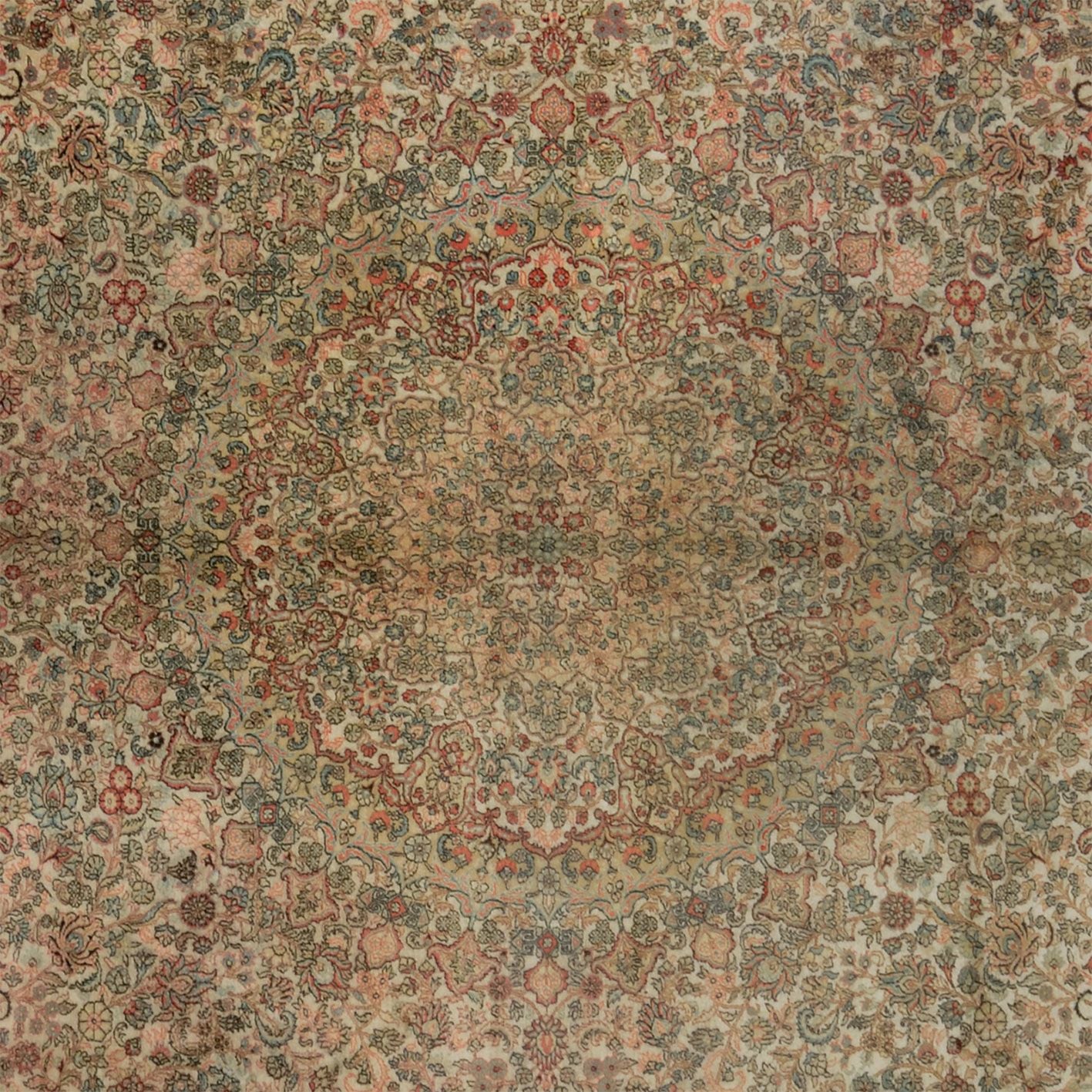 Qom Oriental Rug 370 × 275 cm, silk, hand-knotted — view 4