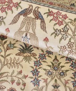 Qom Oriental Rug 123 × 79 cm, silk, hand-knotted — view 5