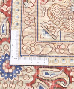 Qom Oriental Rug 136 × 92 cm, silk, hand-knotted — view 3