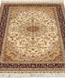 Hereke Oriental Rug 170 × 107 cm, silk, hand-knotted — view 2