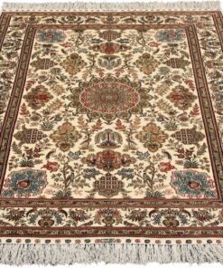 Hereke Oriental Rug 181 × 124 cm, silk, hand-knotted — view 2