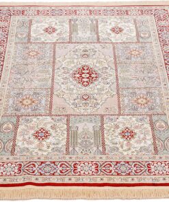 Hereke Oriental Rug 190 × 125 cm, silk, hand-knotted — view 3