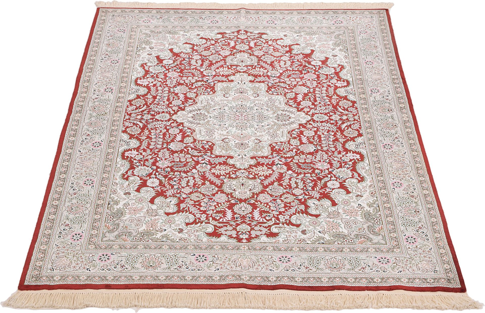Hereke Oriental Rug 190 × 125 cm, silk, hand-knotted — view 3