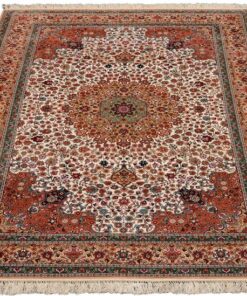Hereke Oriental Rug 189 × 128 cm, silk, hand-knotted — view 2