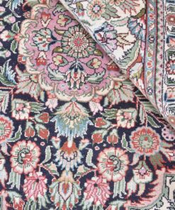 Hereke Oriental Rug 280 × 185 cm, silk, hand-knotted — view 4