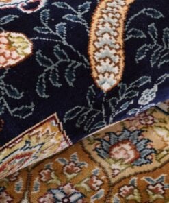 Hereke Oriental Rug 248 × 248 cm, silk, hand-knotted — view 6
