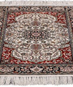 Hereke Oriental Rug 94 × 62 cm, silk, hand-knotted — view 2