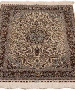 Hereke Oriental Rug 122 × 76 cm, silk, hand-knotted — view 2