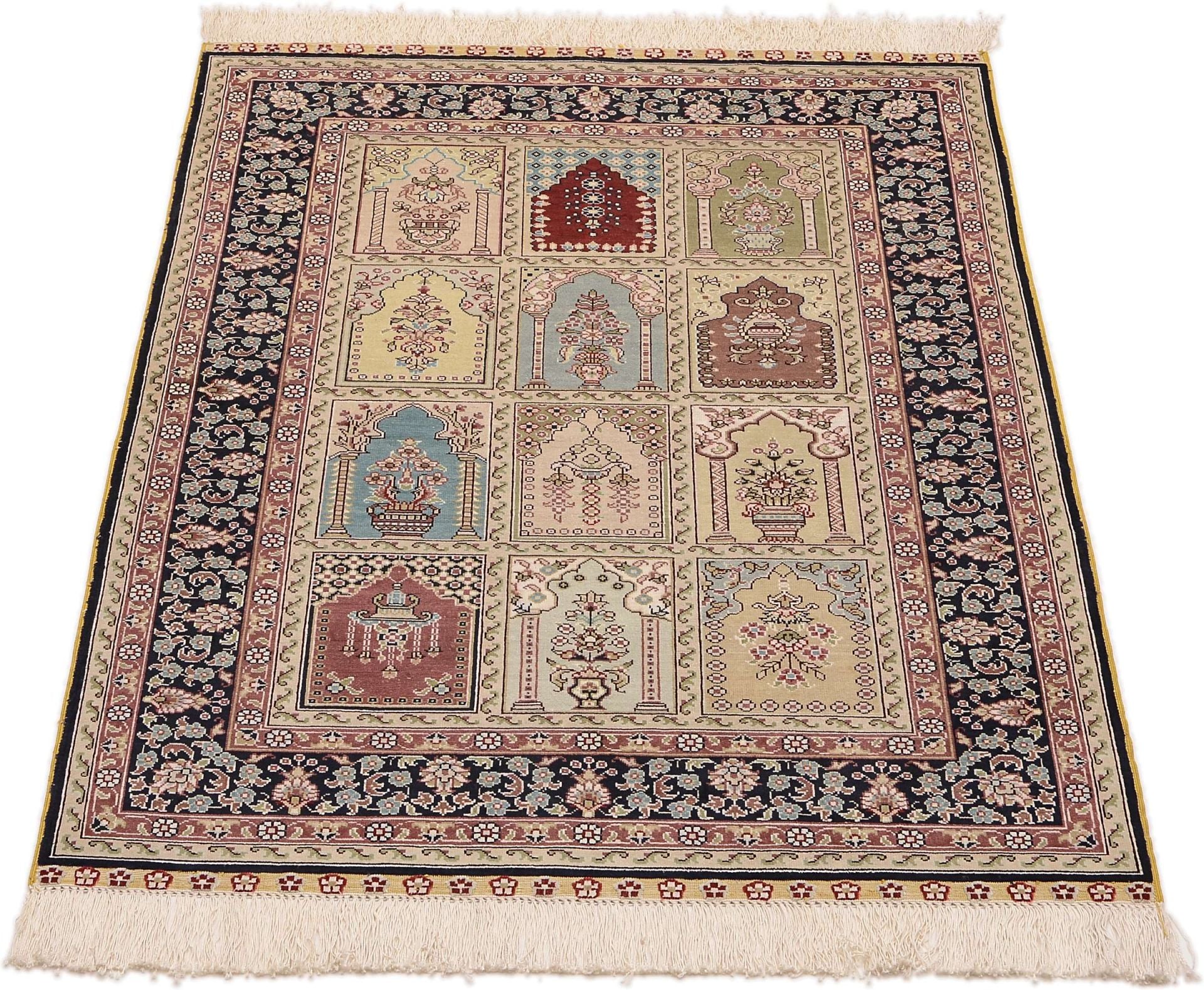 Hereke Oriental Rug 126 × 79 cm, silk, hand-knotted — view 2