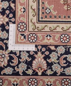 Hereke Oriental Rug 125 × 80 cm, silk, hand-knotted — view 3