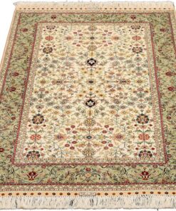 Hereke Oriental Rug 155 × 94 cm, silk, hand-knotted — view 2
