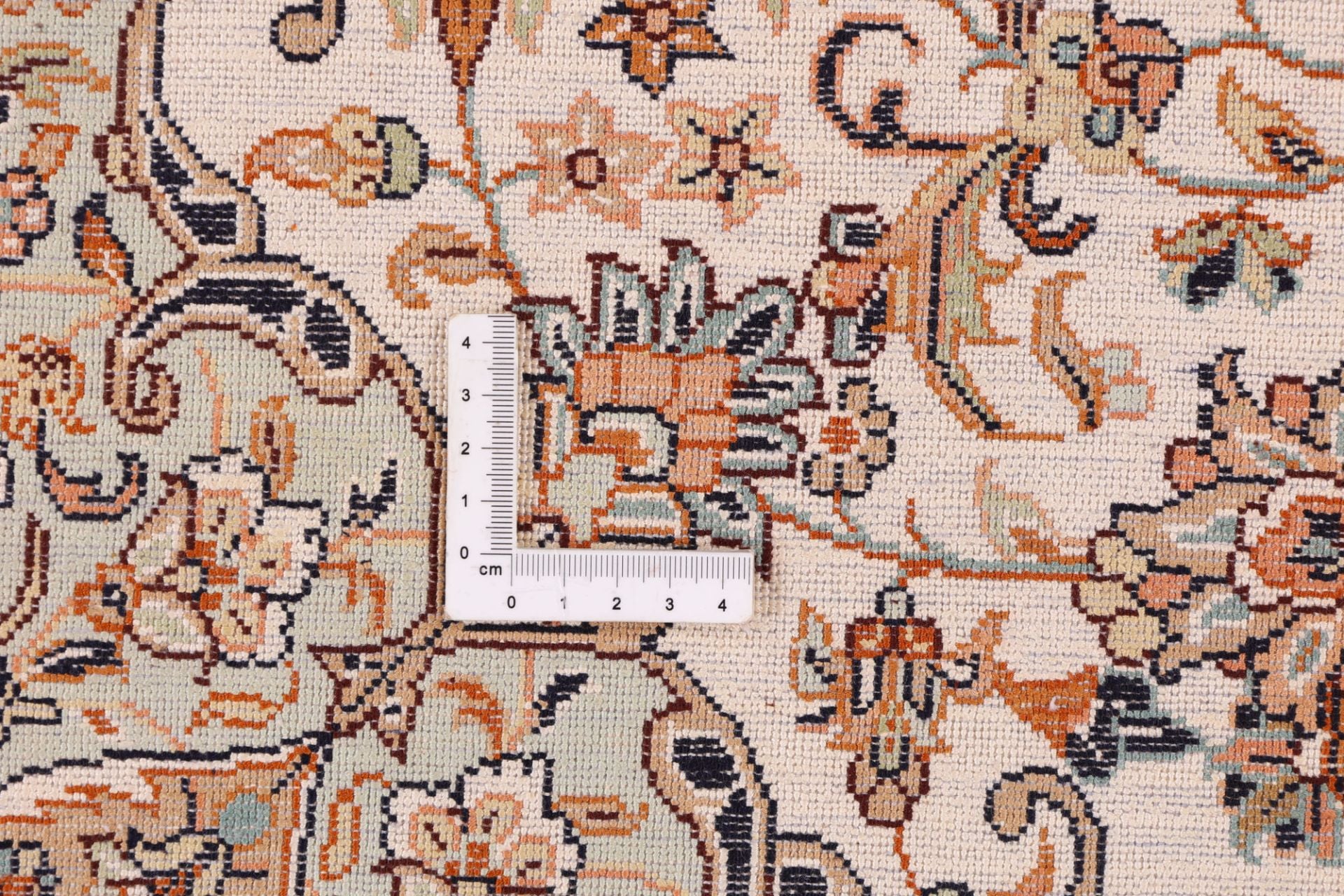 Oriental Rug 182 × 124 cm, silk, hand-knotted — view 8