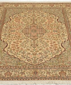 Oriental Rug 182 × 127 cm, silk, hand-knotted — view 2