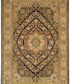 Oriental Rug 189 × 128 cm, silk, hand-knotted