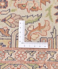 Oriental Rug 365 × 98 cm, silk, hand-knotted — view 4
