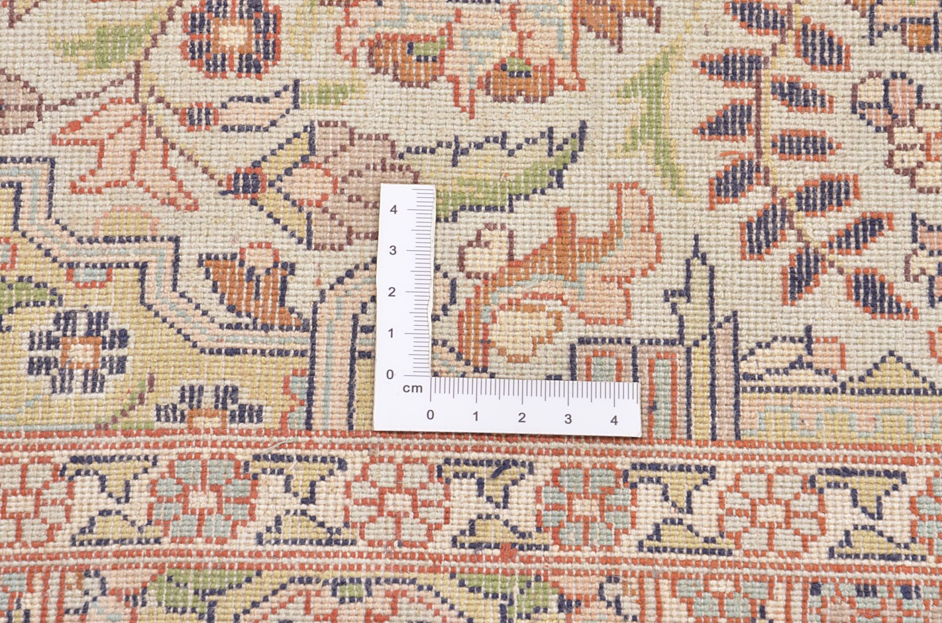 Oriental Rug 365 × 98 cm, silk, hand-knotted — view 4