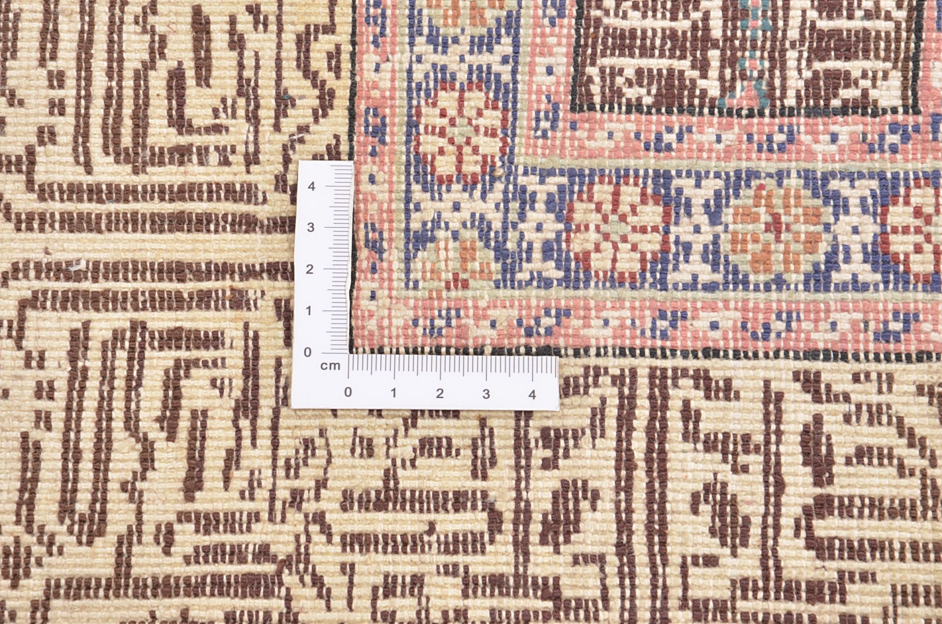 Oriental Rug 133 × 86 cm, silk, hand-knotted — view 4
