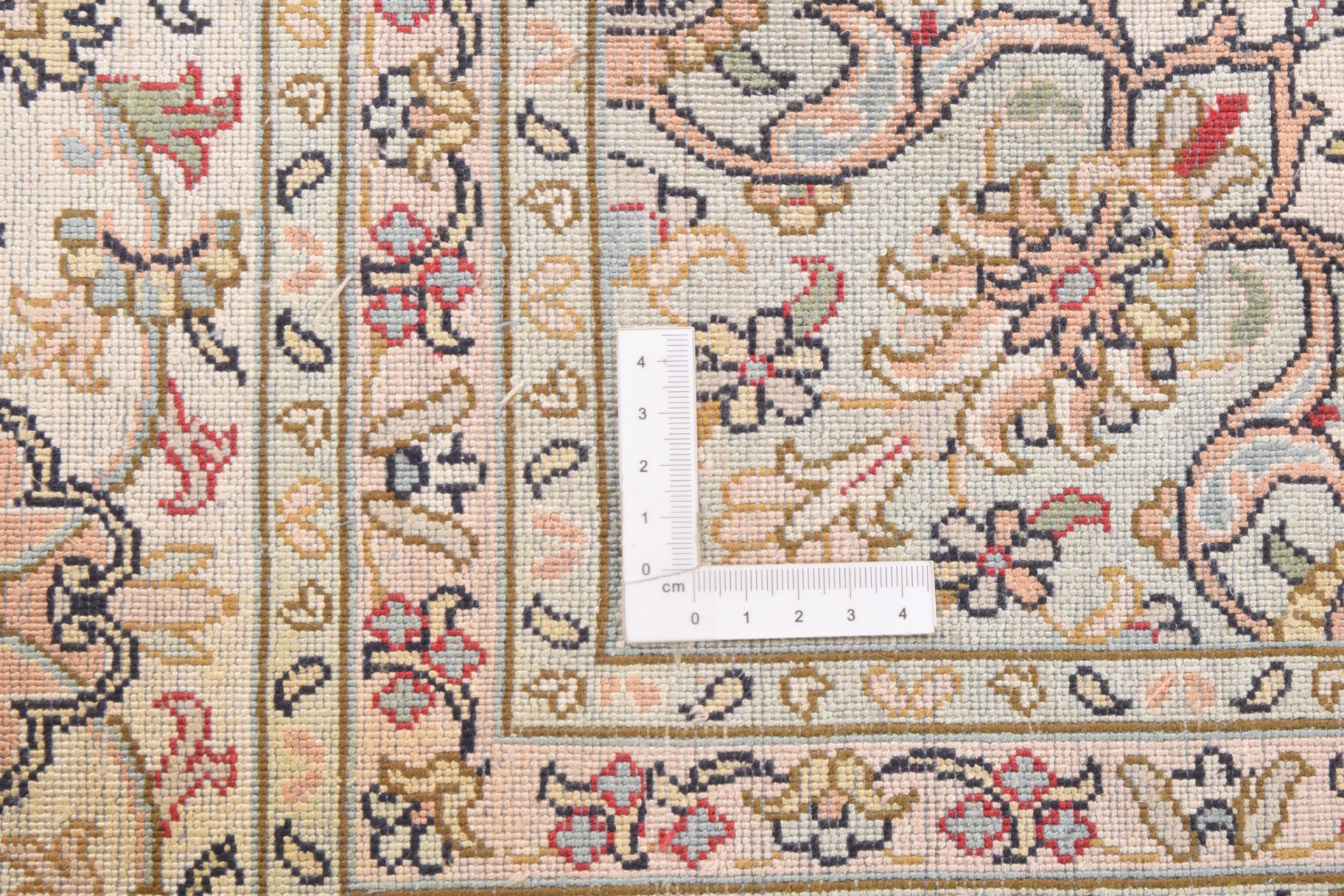 Kashmir Oriental Rug 250 × 174 cm, silk, hand-knotted — view 4