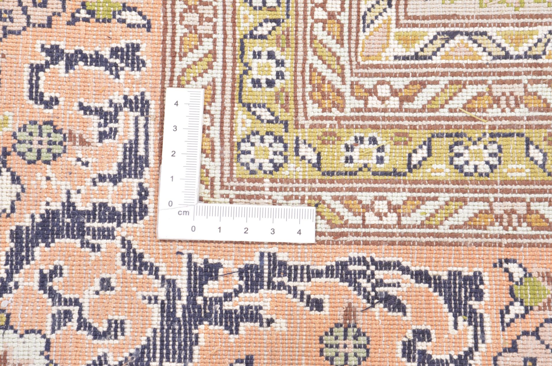 Kashmir Oriental Rug 275 × 185 cm, silk, hand-knotted — view 3