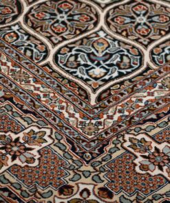 Kashmir Oriental Rug 187 × 183 cm, silk, hand-knotted — view 5