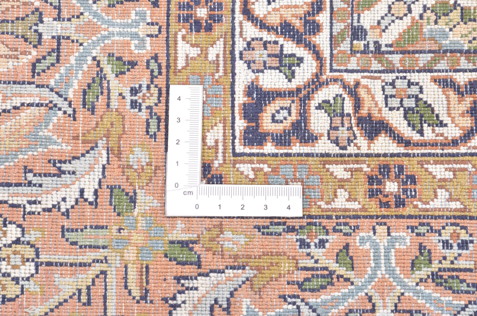Kashmir Oriental Rug 278 × 190 cm, silk, hand-knotted — view 3