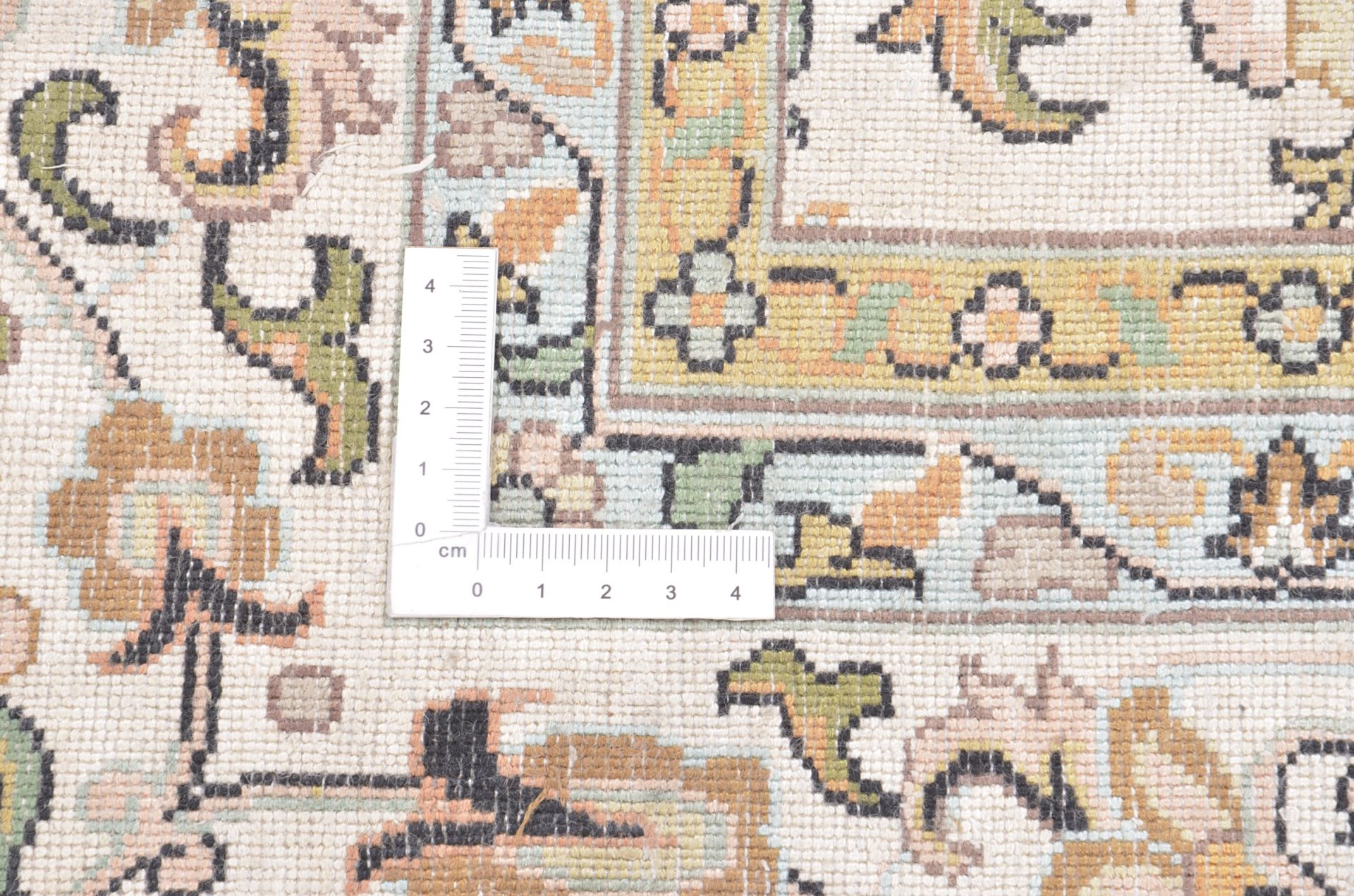 Kashmir Oriental Rug 276 × 193 cm, silk, hand-knotted — view 3