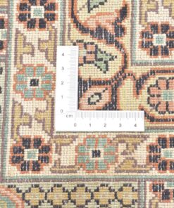 Kashmir Oriental Rug 287 × 198 cm, silk, hand-knotted — view 3