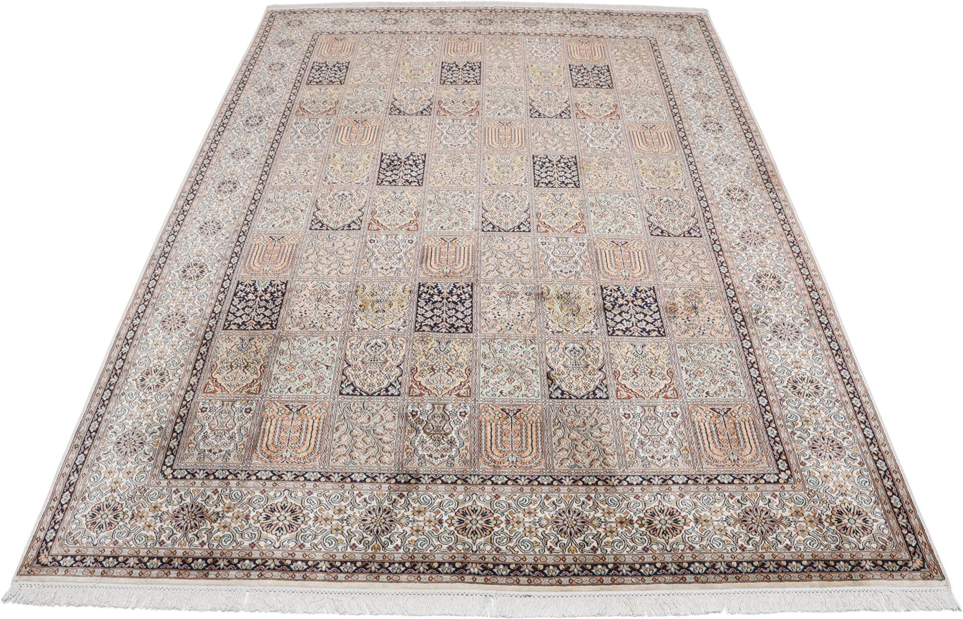 Kashmir Oriental Rug 307 × 208 cm, silk, hand-knotted — view 2