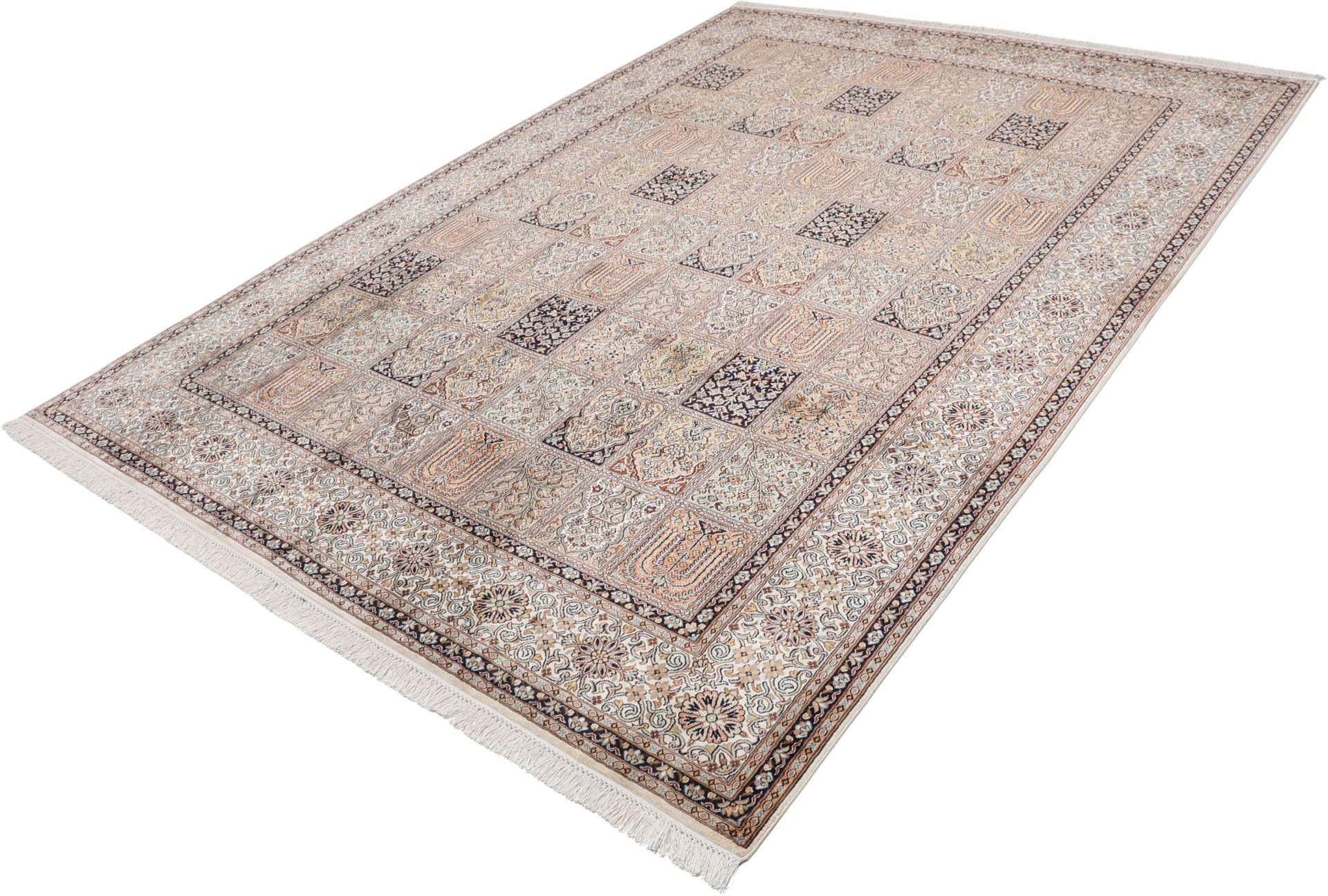 Kashmir Oriental Rug 307 × 208 cm, silk, hand-knotted — view 3