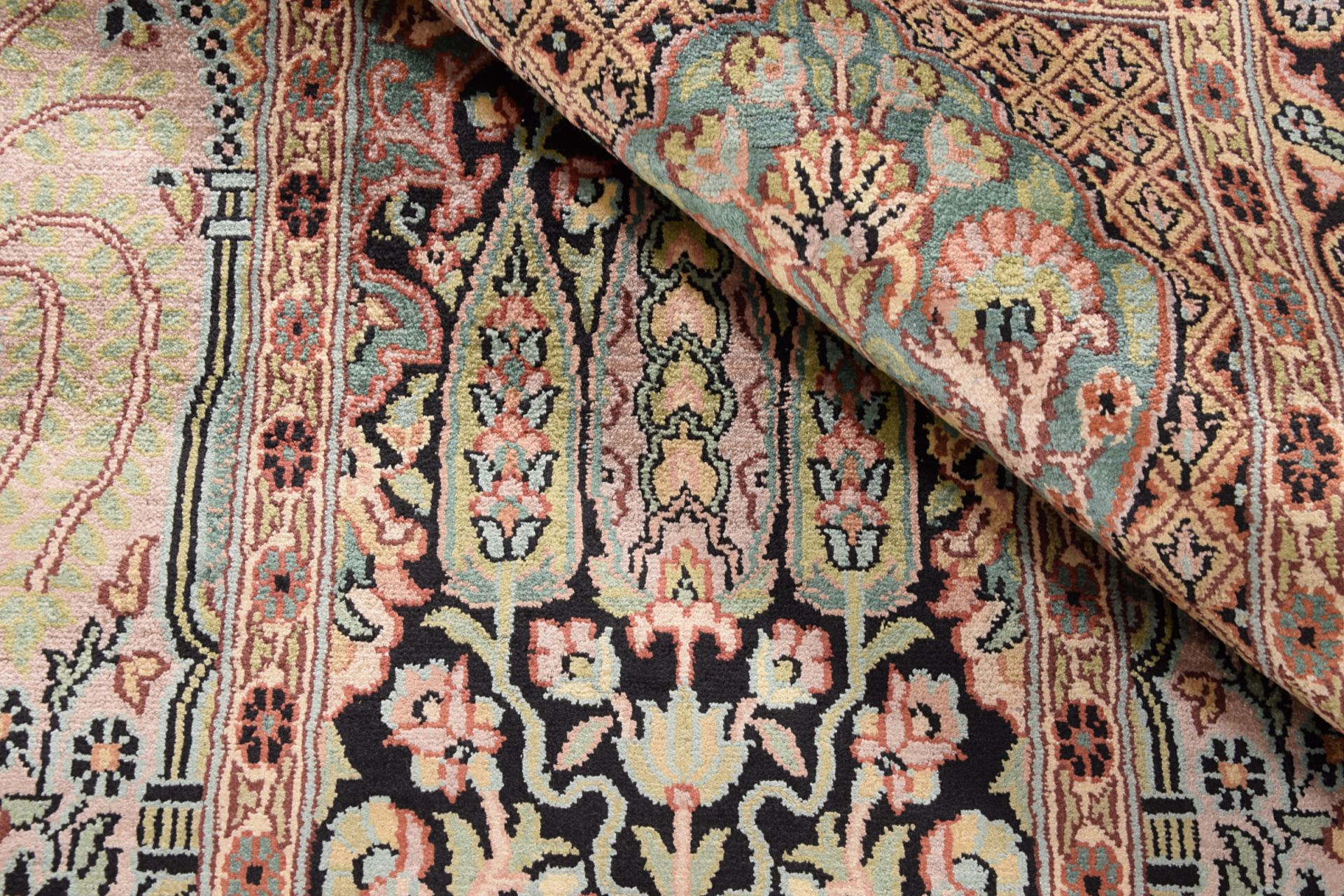 Kashmir Oriental Rug 312 × 214 cm, silk, hand-knotted — view 4