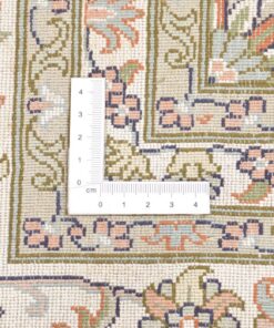 Kashmir Oriental Rug 313 × 217 cm, silk, hand-knotted — view 3