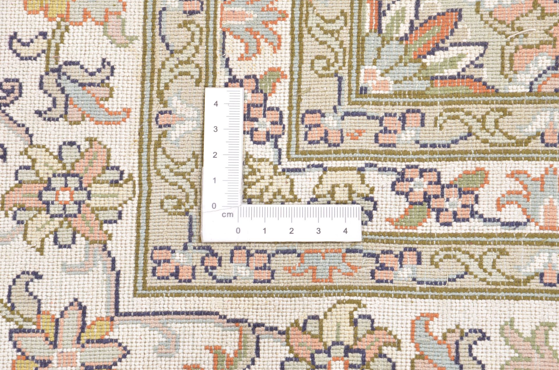 Kashmir Oriental Rug 313 × 217 cm, silk, hand-knotted — view 3