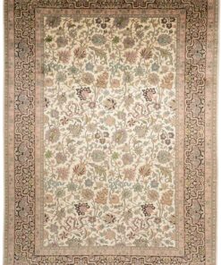 Kashmir Oriental Rug 330 × 228 cm, silk, hand-knotted