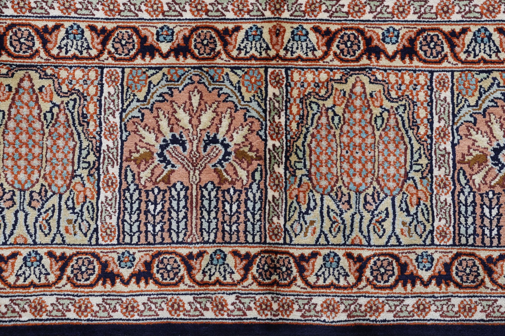 Kashmir Oriental Rug 336 × 240 cm, silk, hand-knotted — view 8