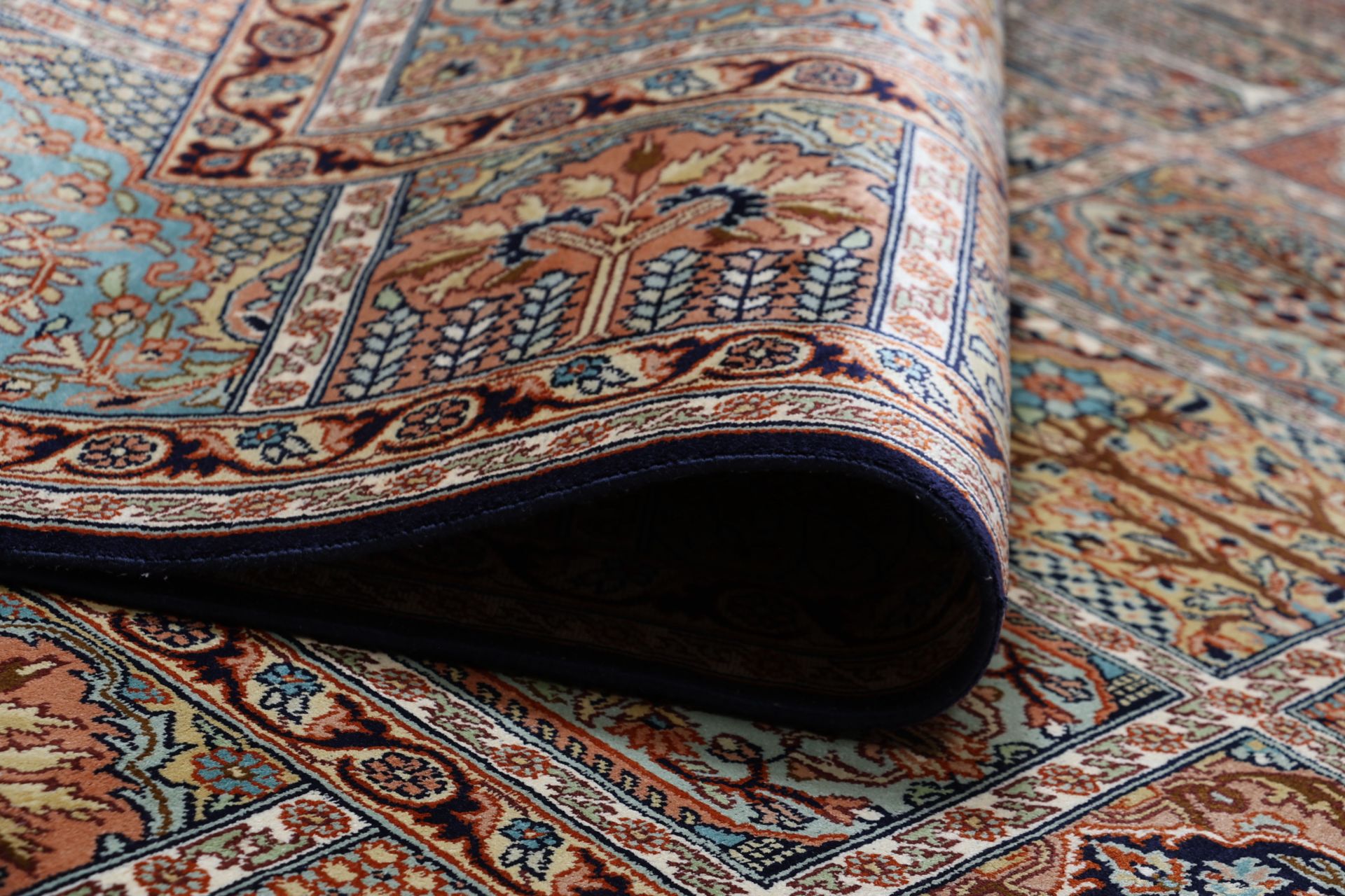 Kashmir Oriental Rug 336 × 240 cm, silk, hand-knotted — view 10