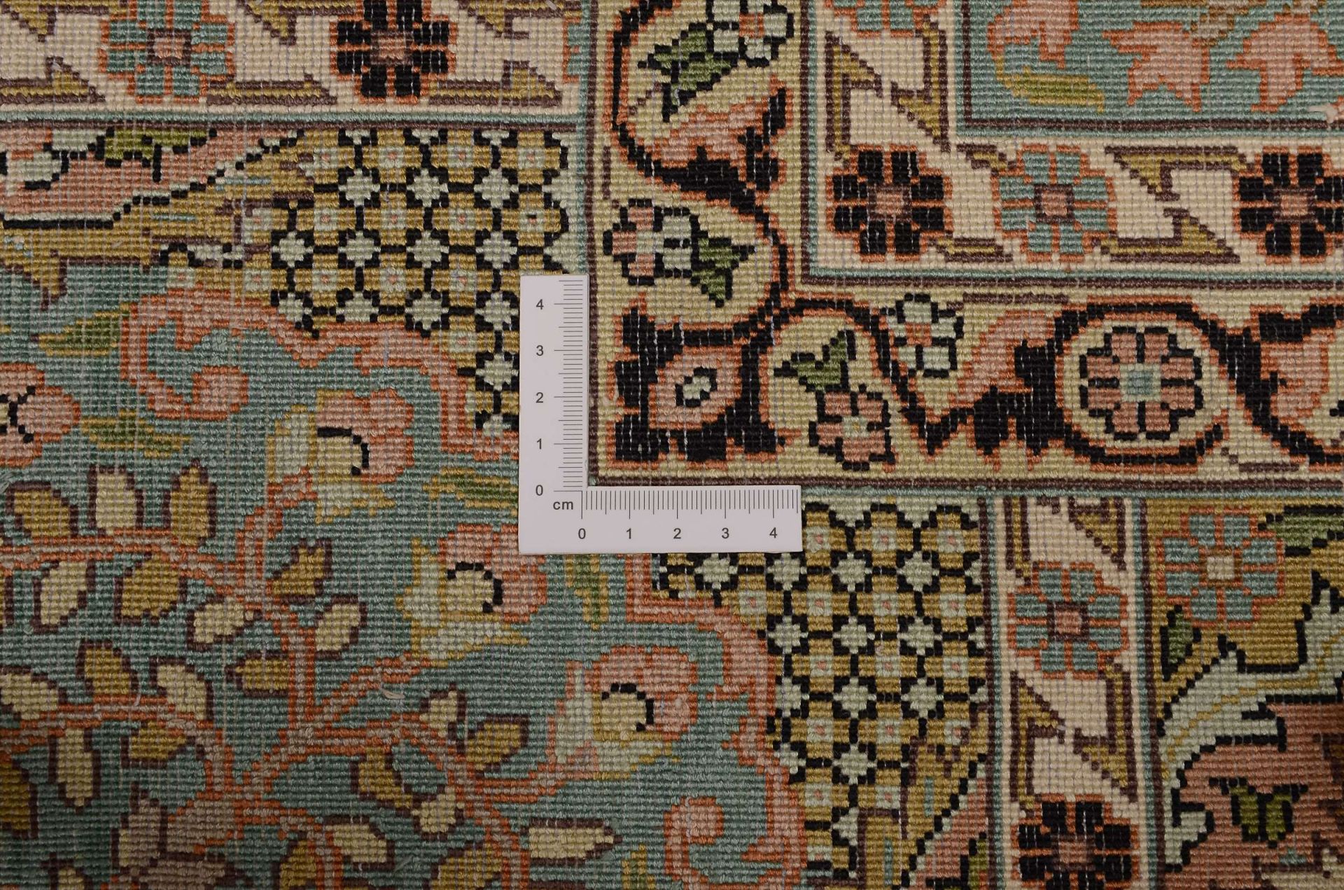 Kashmir Oriental Rug 311 × 244 cm, silk, hand-knotted — view 3