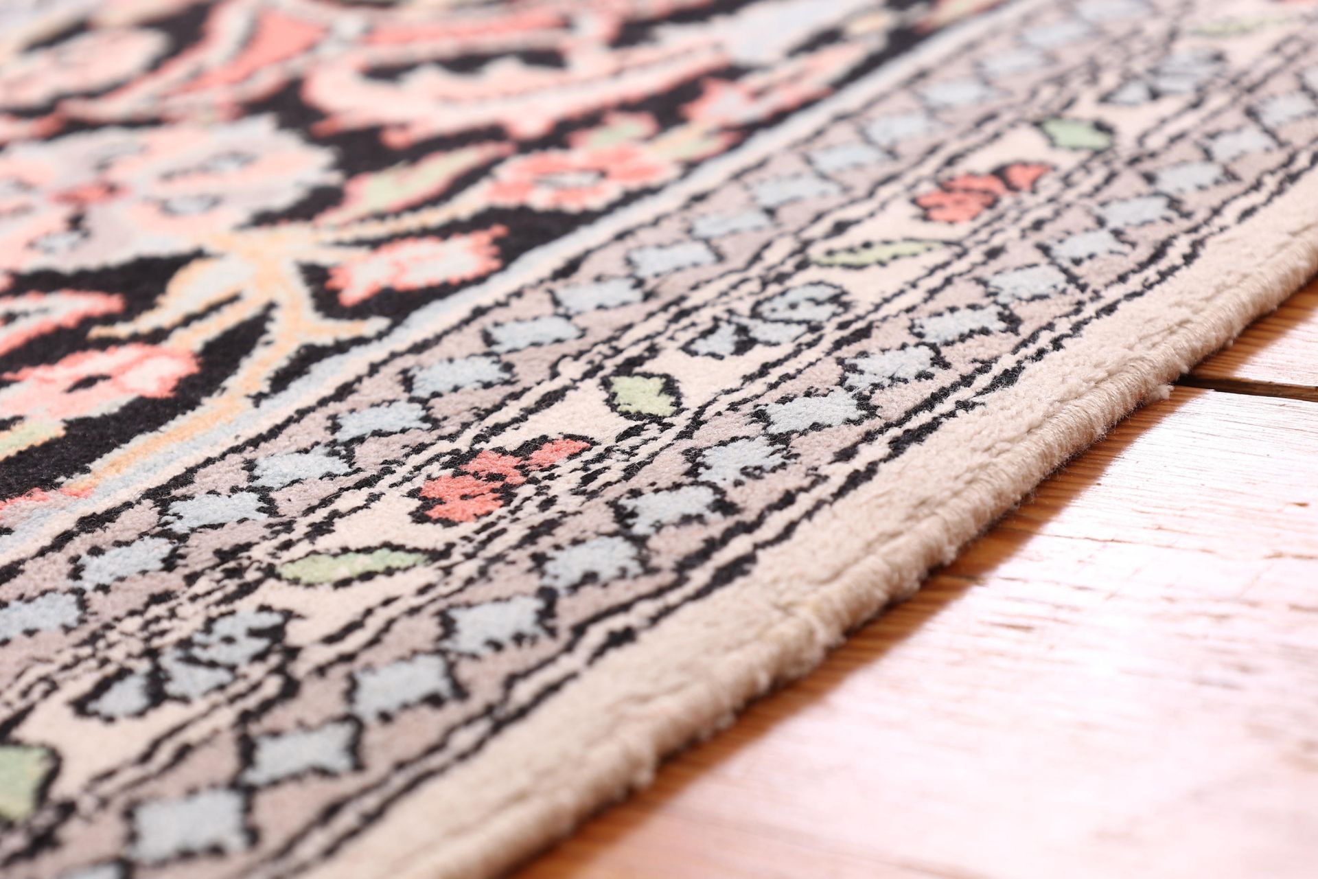 Kashmir Oriental Rug 335 × 245 cm, silk, hand-knotted — view 6