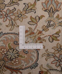Kashmir Oriental Rug 344 × 254 cm, silk, hand-knotted — view 3