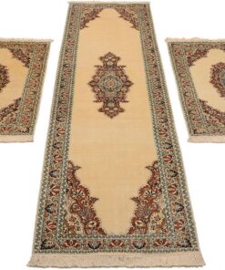 Kashmir Oriental Rug 328 × 77 cm, silk, hand-knotted — view 2