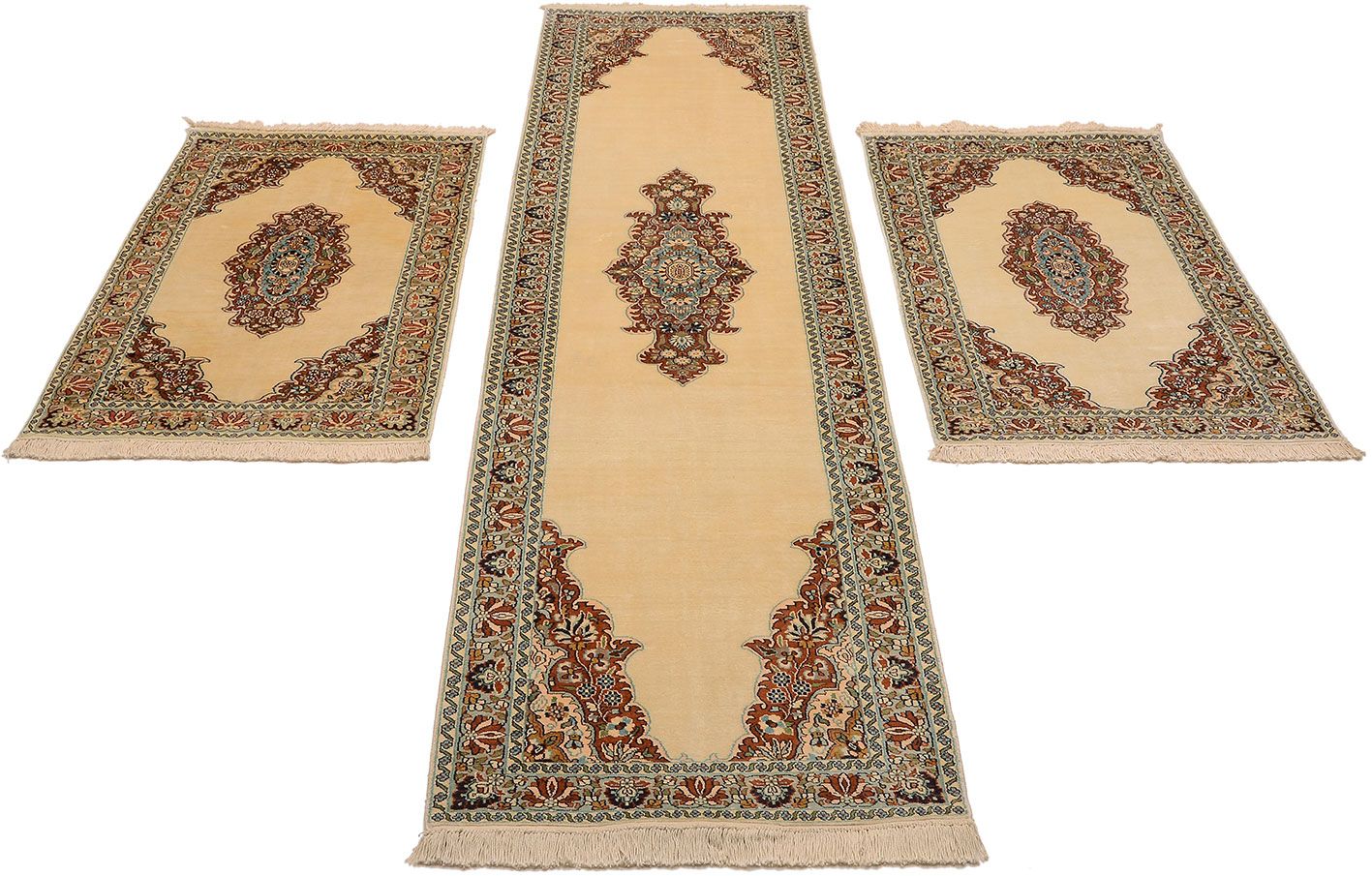 Kashmir Oriental Rug 328 × 77 cm, silk, hand-knotted — view 2