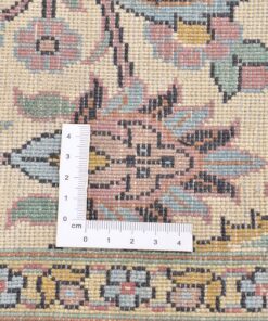 Kashmir Oriental Rug 334 × 77 cm, silk, hand-knotted — view 4