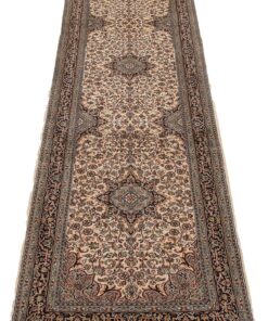 Kashmir Oriental Rug 322 × 78 cm, silk, hand-knotted — view 2