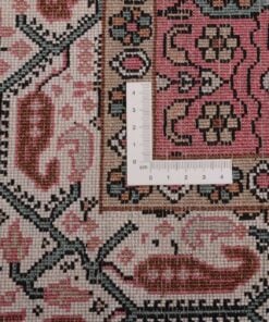 Kashmir Oriental Rug 301 × 97 cm, silk, hand-knotted — view 3
