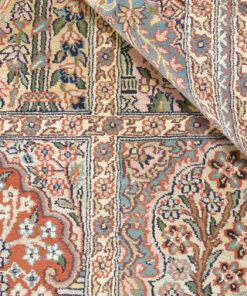 Kashmir Oriental Rug 196 × 130 cm, silk, hand-knotted — view 4