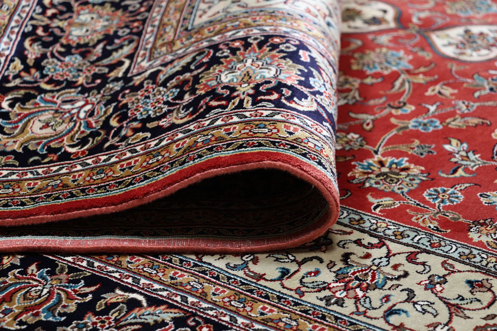 Kashmir Oriental Rug 239 × 168 cm, silk, hand-knotted — view 10