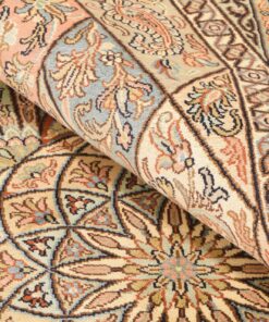 Kashmir Oriental Rug 255 × 168 cm, silk, hand-knotted — view 3
