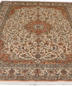 Kashmir Oriental Rug 254 × 169 cm, silk, hand-knotted — view 7