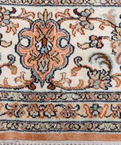 Kashmir Oriental Rug 254 × 169 cm, silk, hand-knotted — view 8