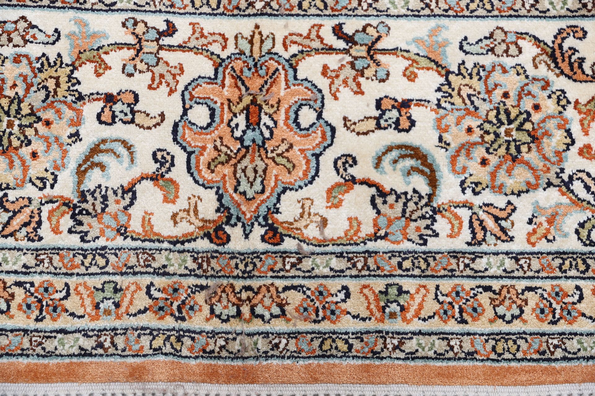 Kashmir Oriental Rug 254 × 169 cm, silk, hand-knotted — view 8