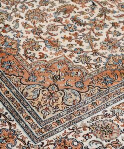 Kashmir Oriental Rug 254 × 169 cm, silk, hand-knotted — view 5